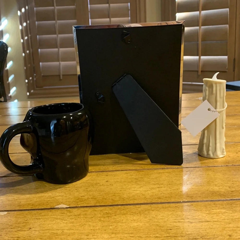 Vampira Silver Photo Frame w Black Skull Mug & cream Candle Halloween decor - Picture 14 of 16